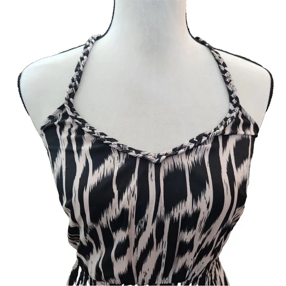 Charlie Jade Black and White Dress - Picture 2 of 5